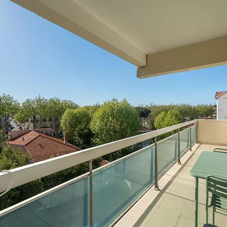 T2 Idealement Situe A - Proche Plage, Commerces Et Gare - Parking Prive - Fr-1-319-452 Apartment