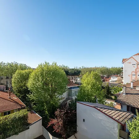 Apartmán T2 Idealement Situe A - Proche Plage, Commerces Et Gare - Parking Prive - Fr-1-319-452 *