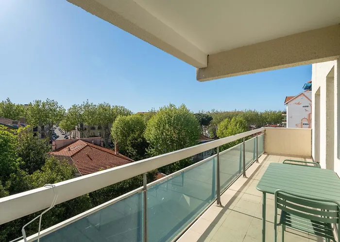 T2 Idealement Situe A - Proche Plage, Commerces Et Gare - Parking Prive - Fr-1-319-452 Apartment *