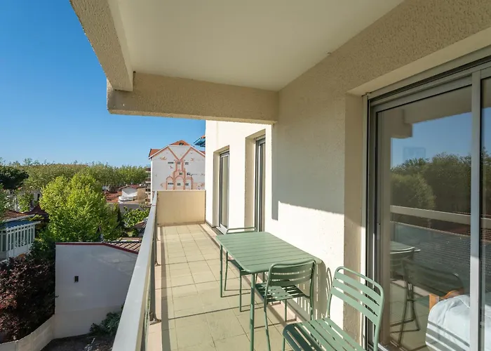 T2 Idealement Situe A - Proche Plage, Commerces Et Gare - Parking Prive - Fr-1-319-452 Apartment